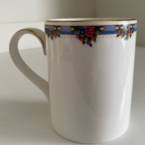 Rare Set of 4 Vtg Royal Doulton Bone China Lady Bedford Coffee Mugs Collectible - Picture 5 of 8